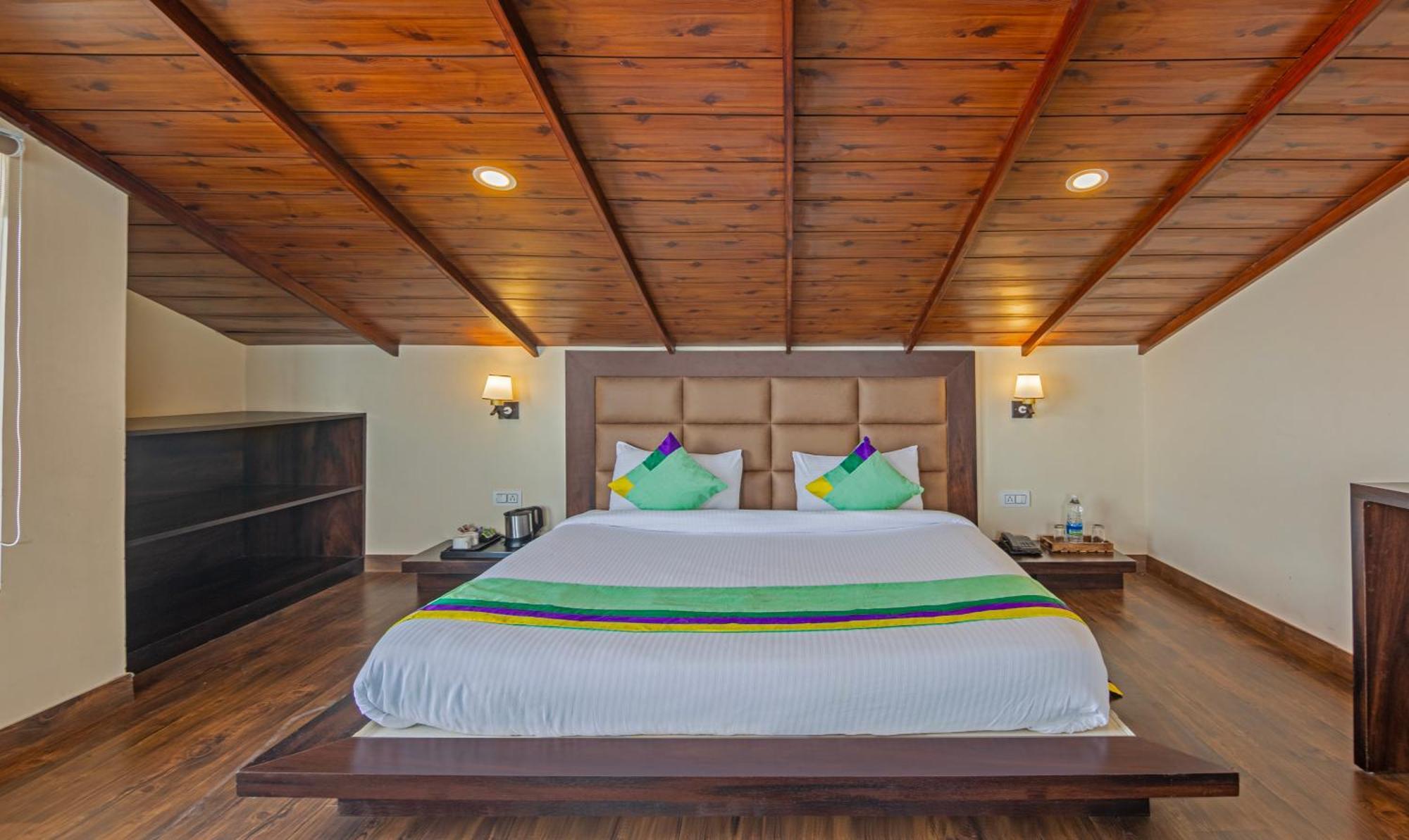 Treebo The Northern Retreat Resort With Mountain View Шимла Екстериор снимка